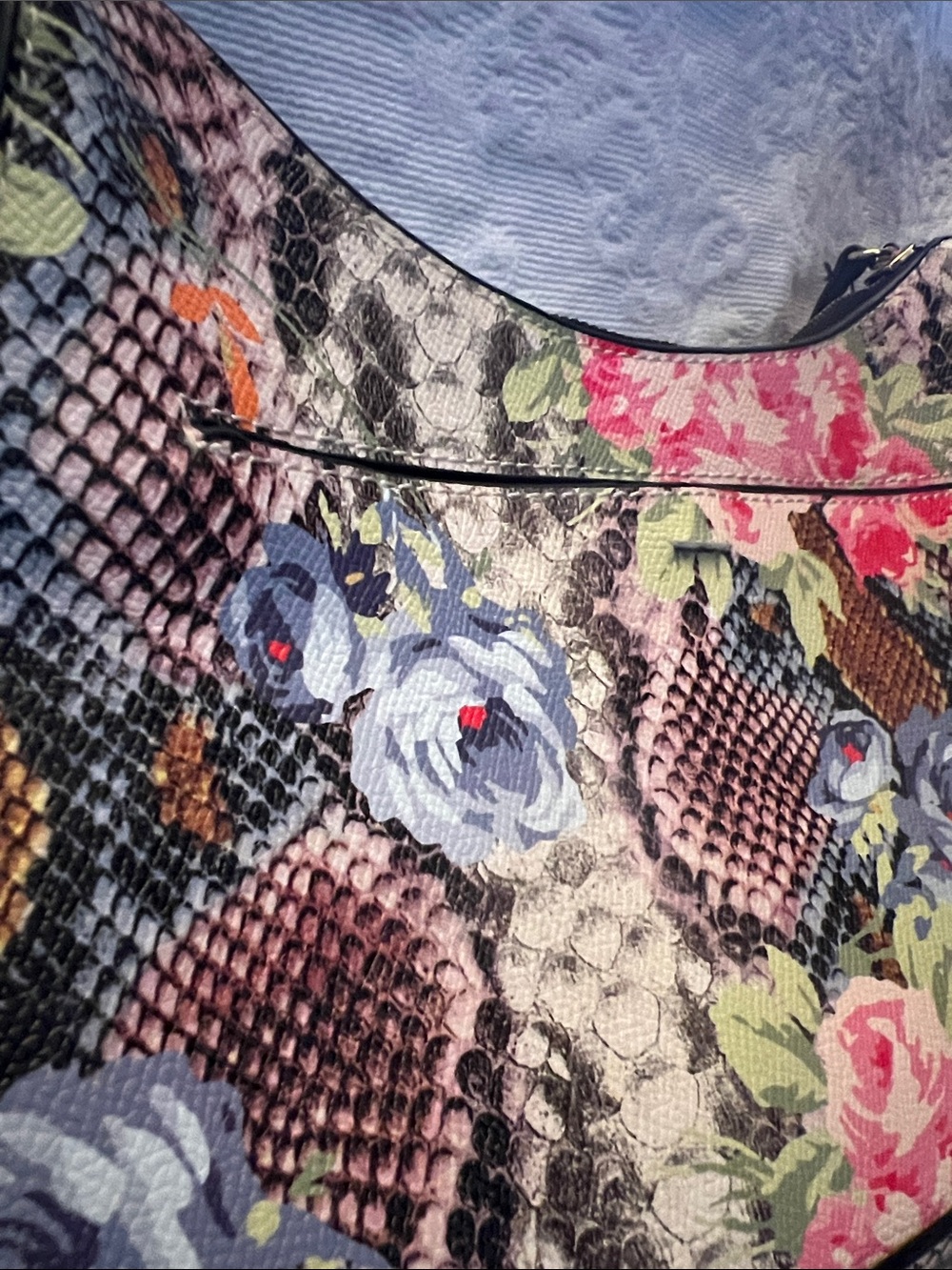 Betsey Johnson floral and snakeskin print shoulder bag- small - Picture 4 of 6